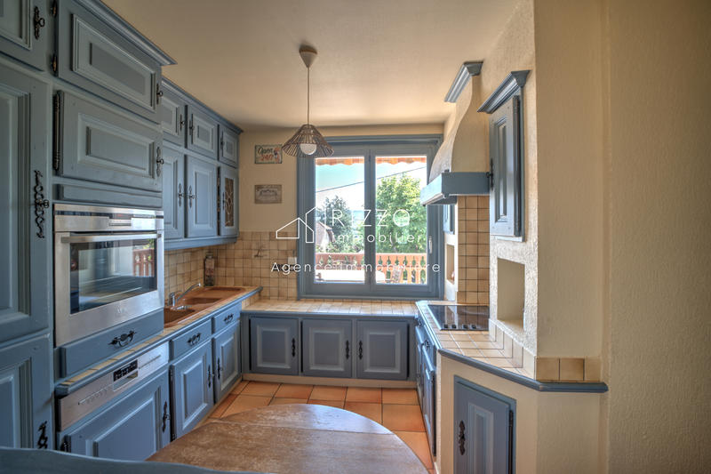 Maison - 103 m² - 5 pièces