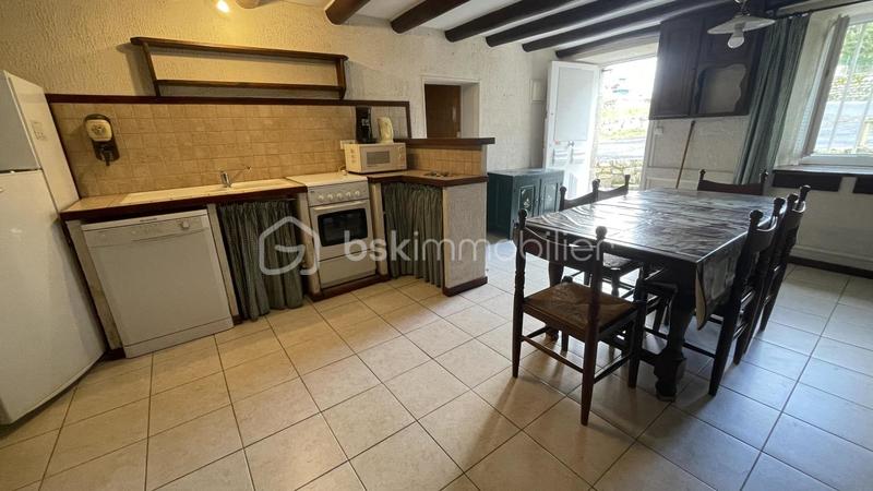 Corps de ferme - 205 m² - 10 pièces