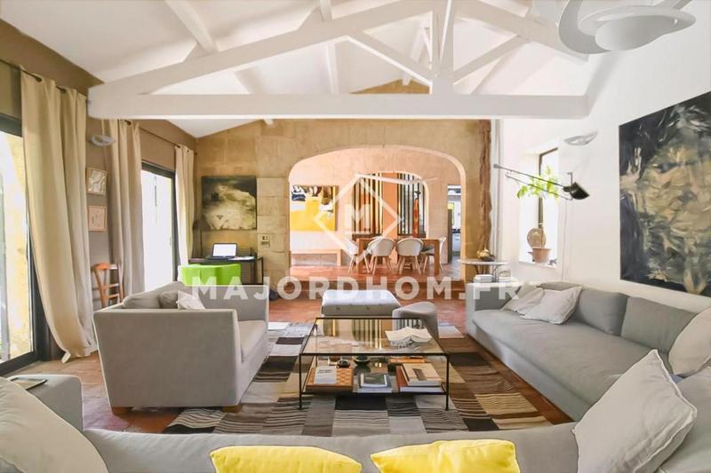 Maison - 215 m² - 7 pièces