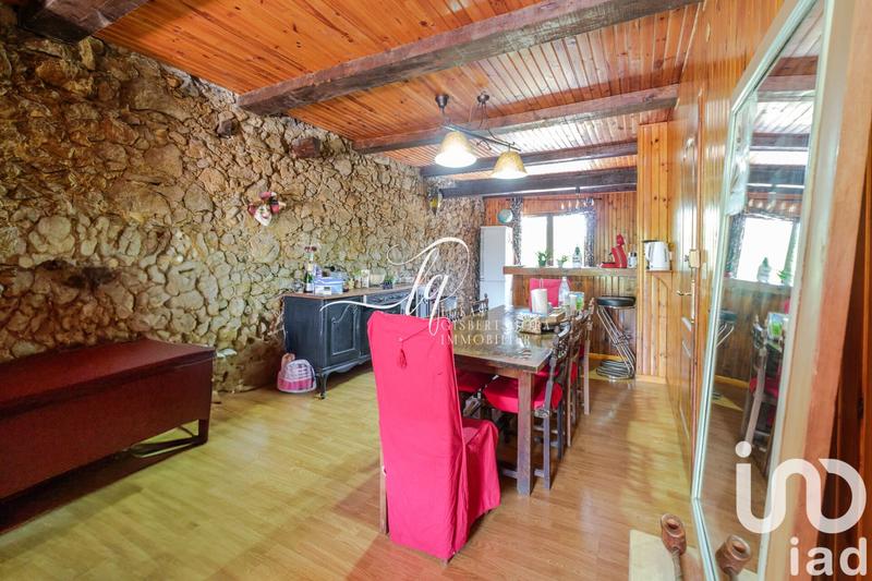 Maison - 270 m² - 13 pièces