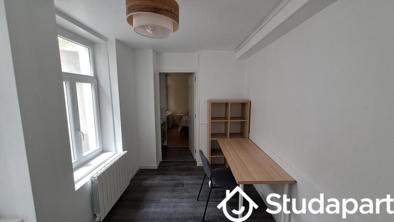 Chambre - 12 m² - 1 pièce