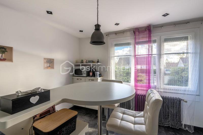 Maison - 200 m² - 7 pièces