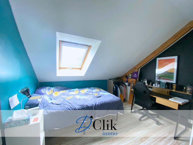 Maison - 185 m² - 7 pièces