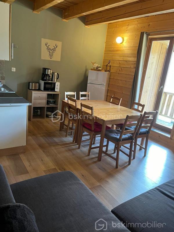 Immeuble - 885 m² - 40 pièces