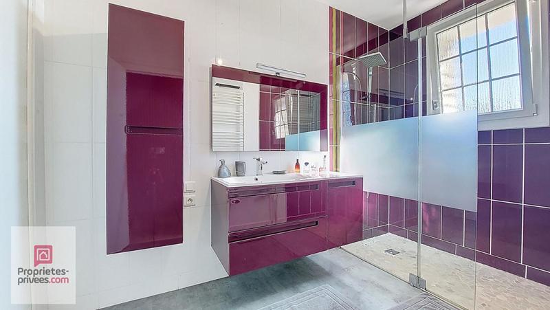 Maison - 137 m² - 5 pièces