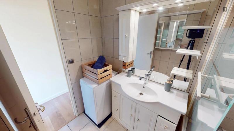 Chambre - 12 m² - 3 pièces