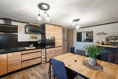 Villa - 280 m² - 11 pièces