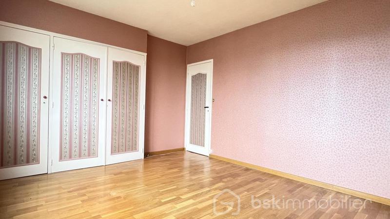 Maison traditionnelle - 142 m² - 6 pièces