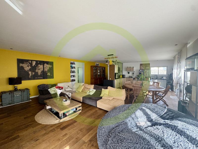 Maison - 144 m² - 5 pièces