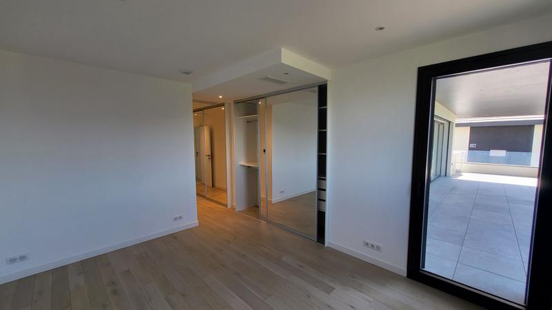 Appartement - 164 m² - 5 pièces