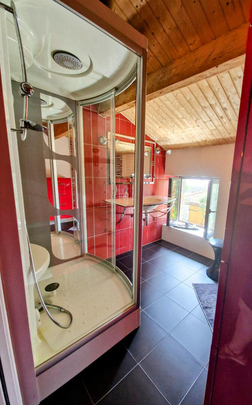 Maison - 182 m² - 6 pièces