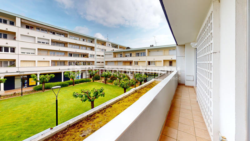 Appartement - 92 m² - 3 pièces