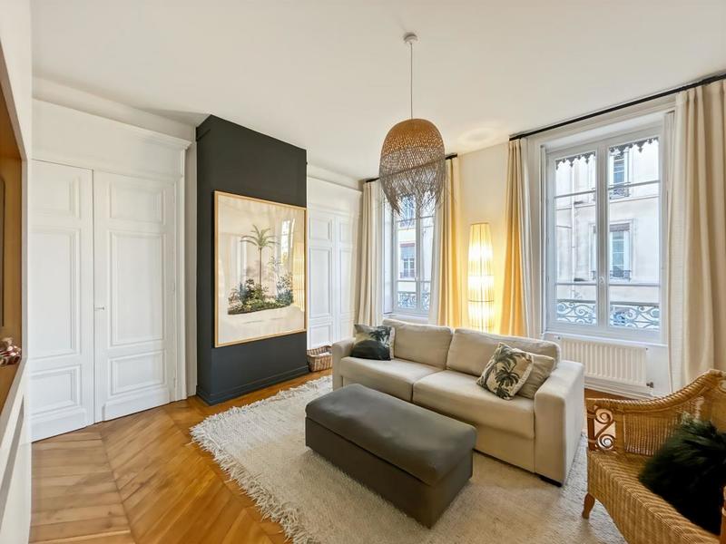 Appartement - 129 m² - 5 pièces