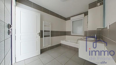 Appartement - 88 m² - 3 pièces