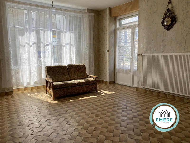 Maison - 99 m² - 4 pièces