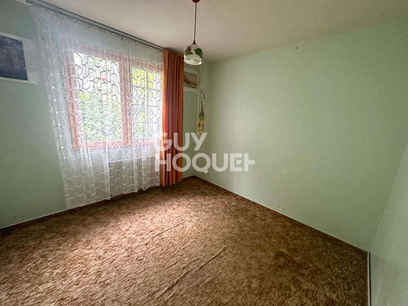 Maison - 171 m² - 9 pièces