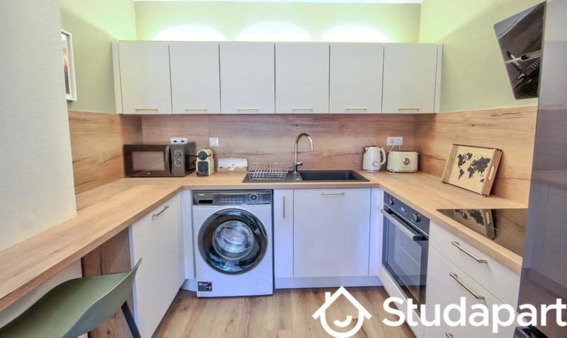 Chambre - 9 m² - 1 pièce