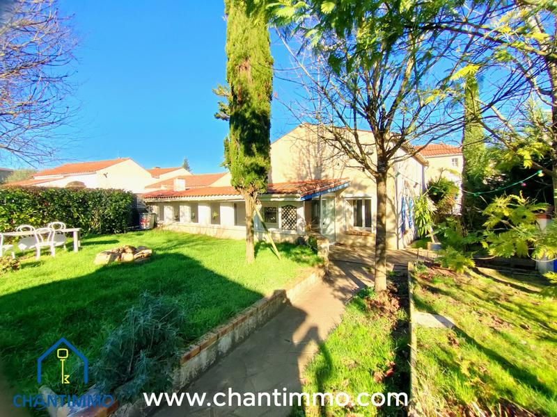 Maison - 94 m² - 5 pièces