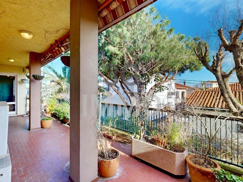 Maison de ville - 223 m² - 9 pièces