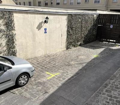 Parking - 12 m²