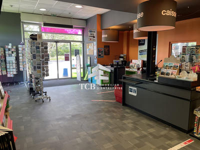 Local commercial - 790 m²