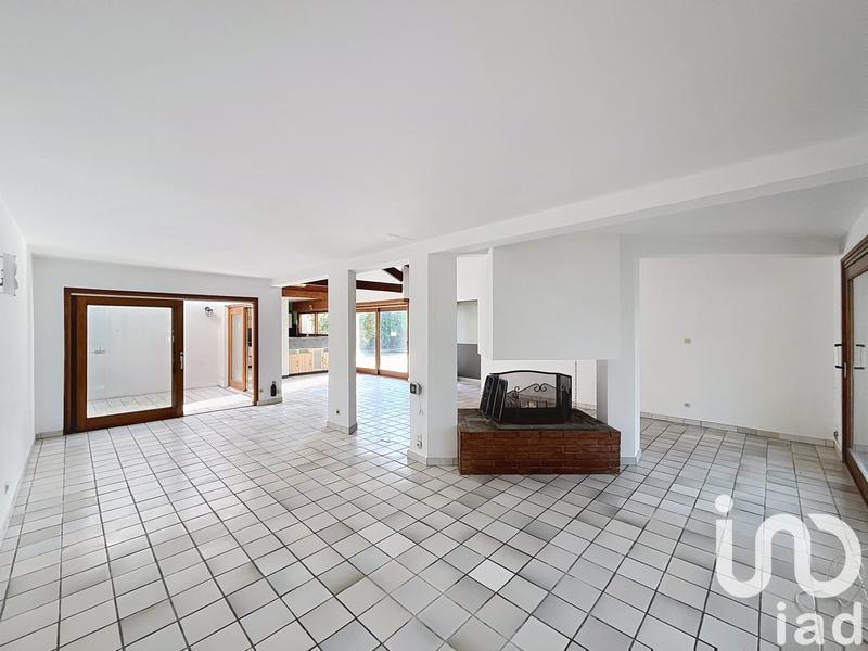 Maison - 260 m² - 5 pièces