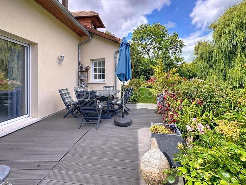 Maison traditionnelle - 149 m² - 5 pièces