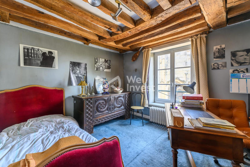 Maison - 350 m² - 15 pièces