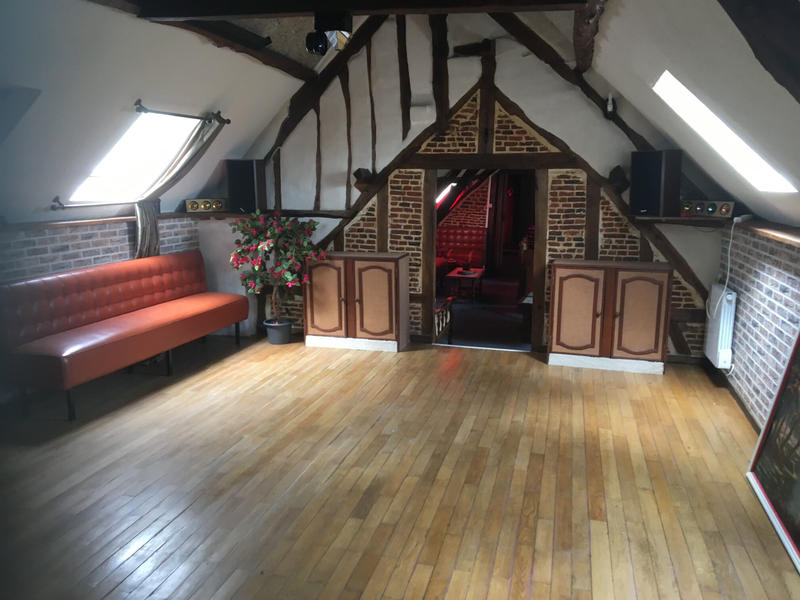 Maison - 276 m² - 5 pièces