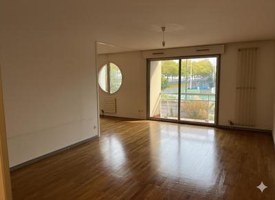 Appartement - 85 m² - 3 pièces