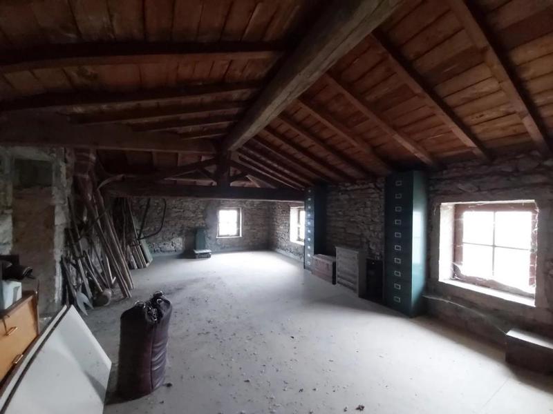 Propriété - 212 m² - 5 pièces