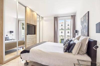 Appartement - 110 m² - 4 pièces