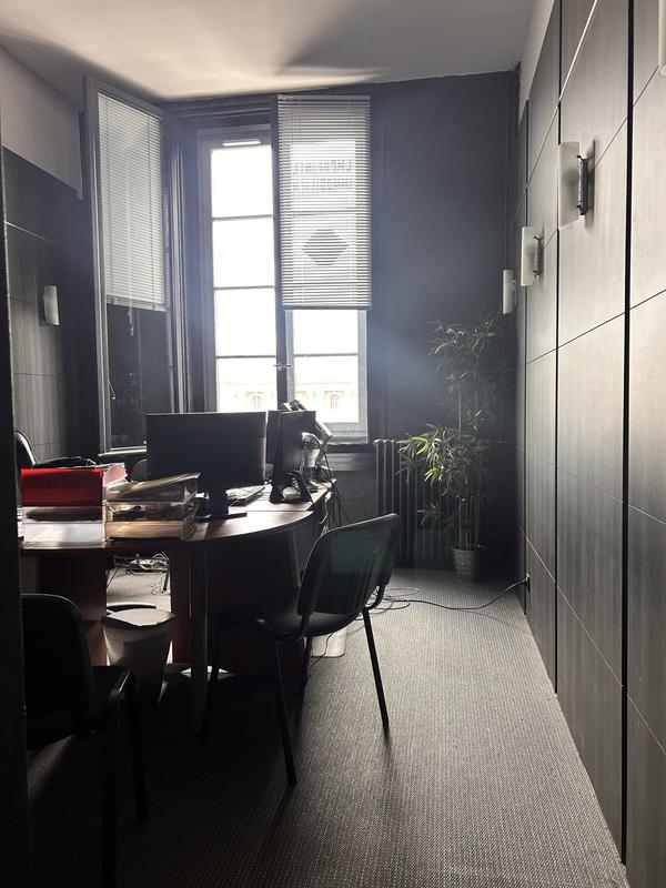 Bureau - 80 m²