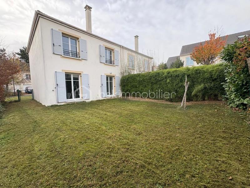Maison - 94 m² - 5 pièces