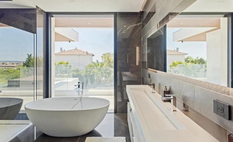 Villa - 350 m² - 7 pièces