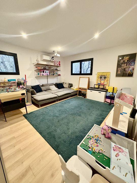 Villa - 225 m² - 7 pièces