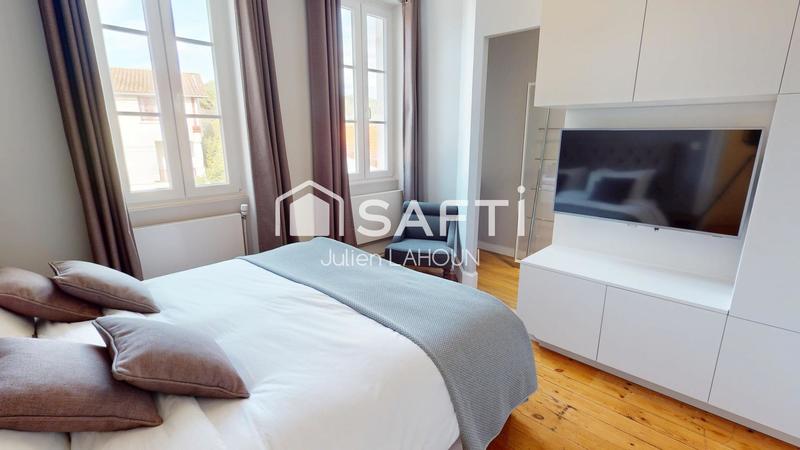 Villa - 180 m² - 9 pièces