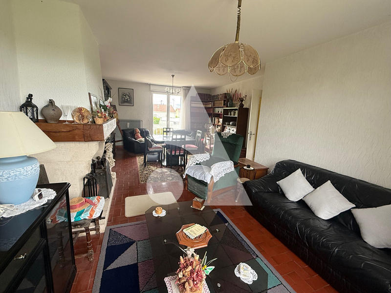 Maison - 90 m² - 4 pièces