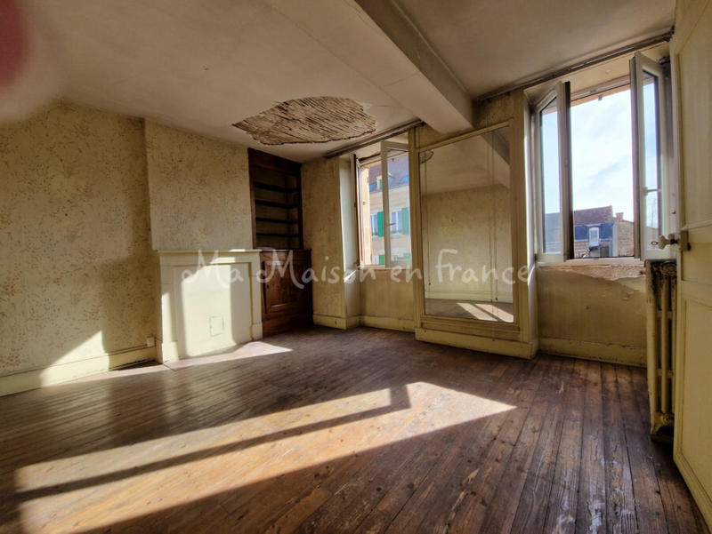 Maison - 192 m² - 7 pièces