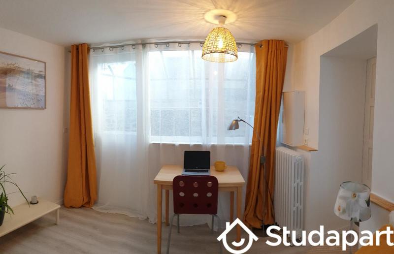 Chambre - 14 m² - 1 pièce