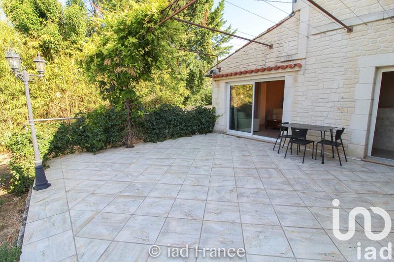 Maison - 230 m² - 9 pièces