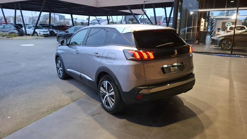 Peugeot 3008 II 1.6 Hybrid 225 E-Eat8 Allure