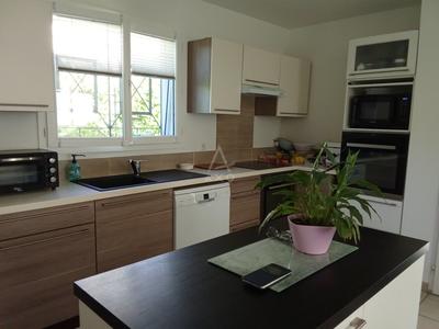 Maison - 107 m² - 4 pièces