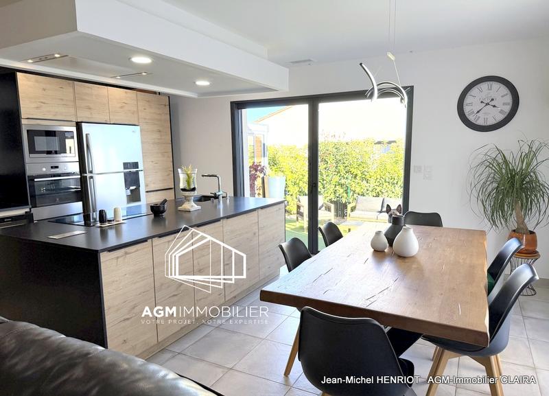 Villa - 104 m² - 4 pièces