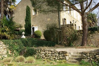 Maison - 330 m² - 7 pièces