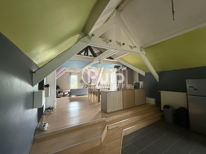 Maison - 340 m² - 10 pièces