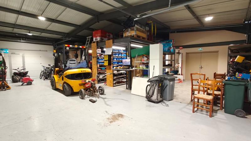 Local commercial - 453 m²