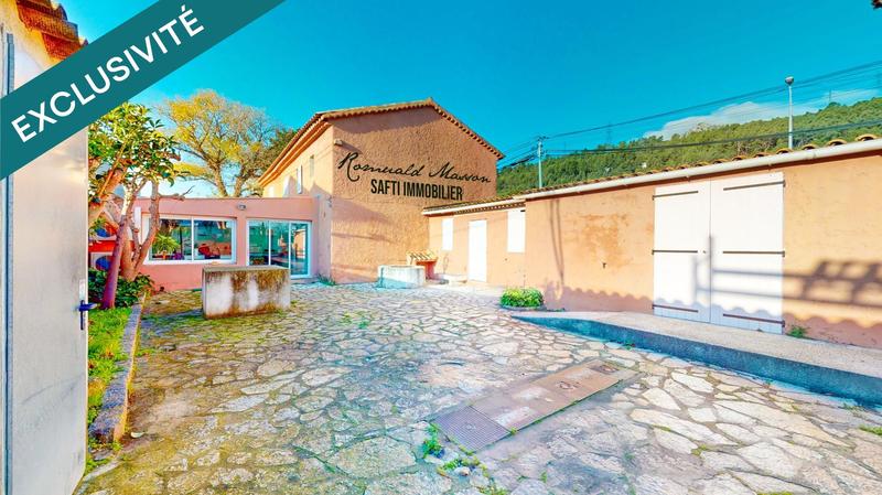 Maison - 175 m² - 8 pièces