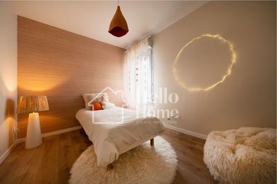 Maison traditionnelle - 95 m² - 4 pièces