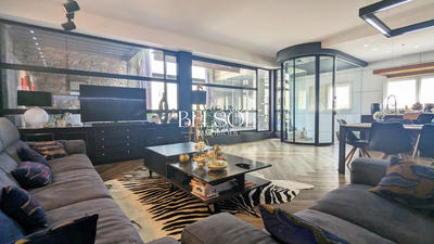 Maison - 236 m² - 6 pièces